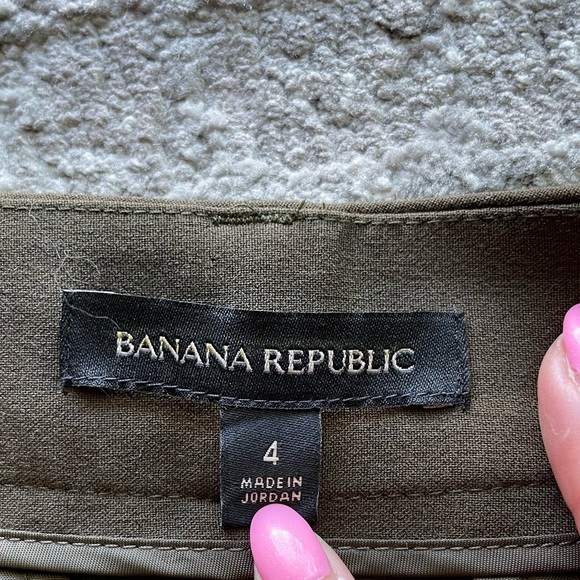 Banana Republic Tapered High Rise Olive Trouser Pants | 4 - Picture 6 of 7